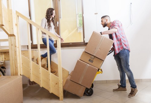 Flexible man and van moving assistance in Belsize Park